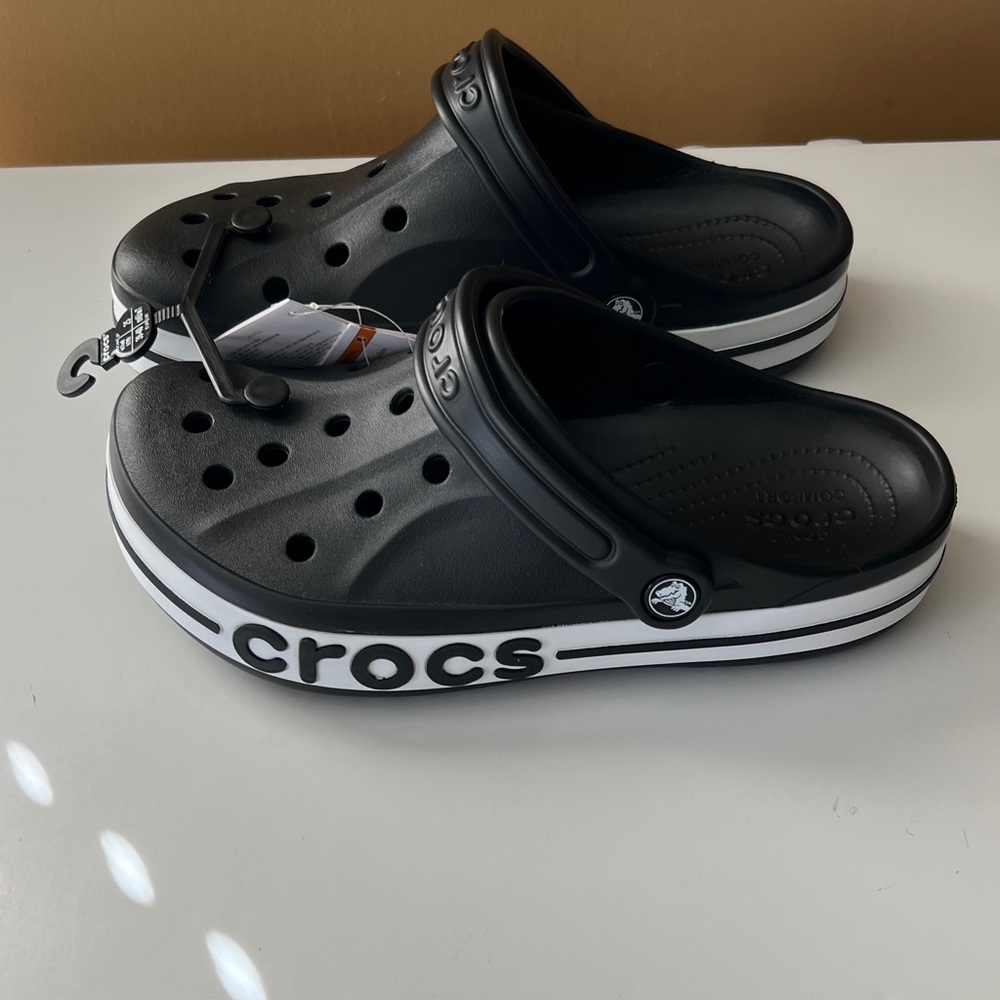 CROCS Black Classic Clogs - Picture 3 of 8